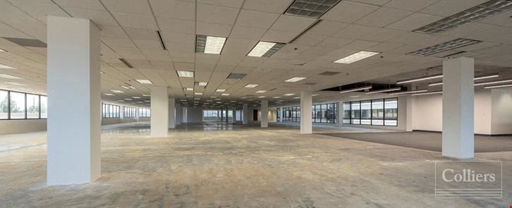 Garden Office-Multifamily Building for Lease in Phoenix
