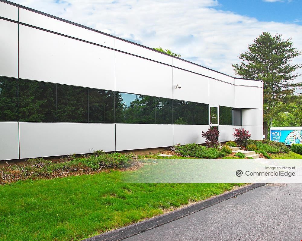 Northern Westchester Executive Park - 2651 Strang Blvd