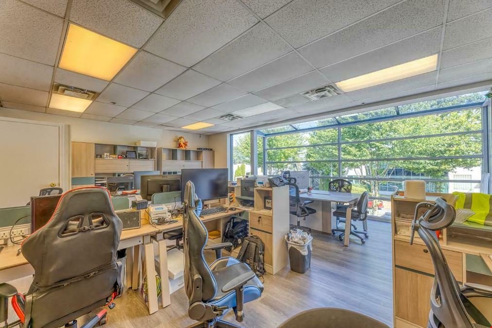 JACOMBS BUSINESS CENTRE