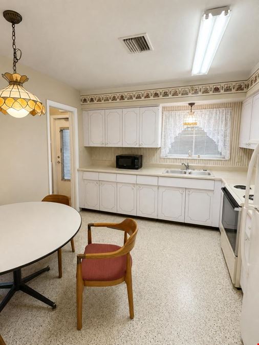 Freestanding Professional / Medical Office