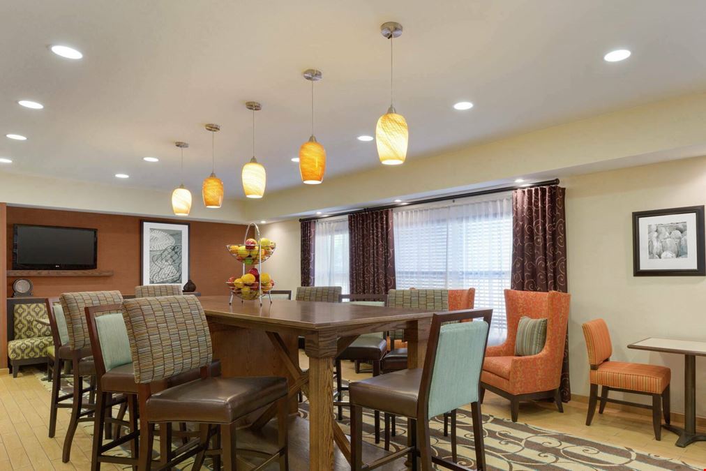 Hampton Inn Lubbock-Converting to Spark by Hilton