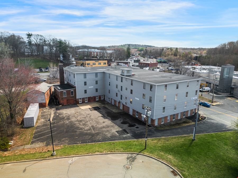 562 Main St
