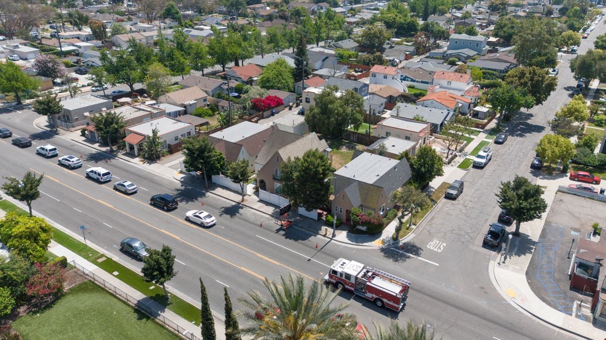 900 E Chapman Ave