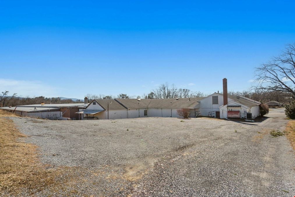 RARE AND UNIQUE OPPORTUNITY | 20,000SF WAREHOUSE/OFFICE SPACE