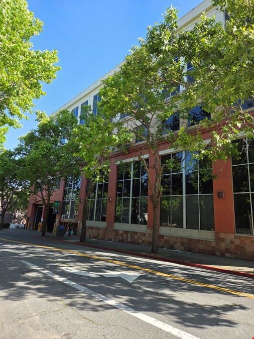 999 5th Avenue