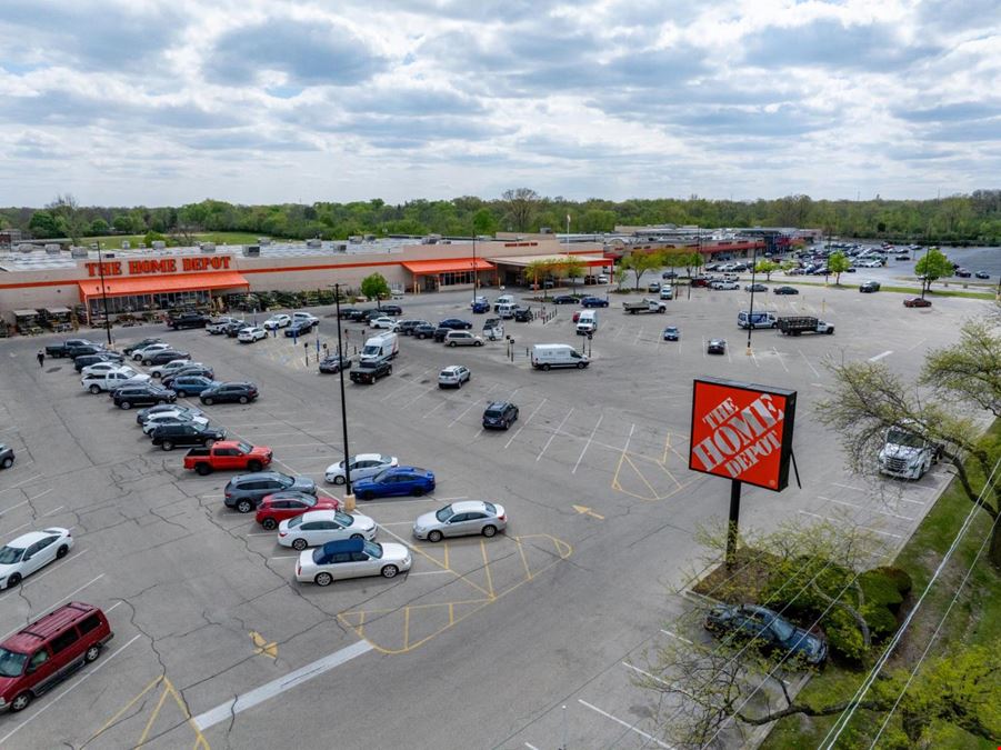 2135-2251 Belvidere Rd, Waukegan, IL