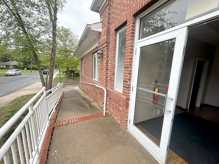 Freestanding Building for Lease