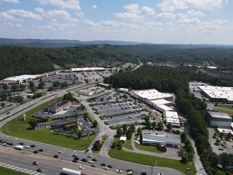 Inverness Plaza