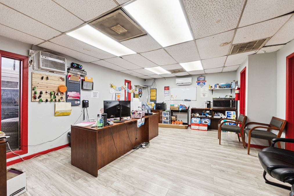 Versatile Commercial Property in Westchase