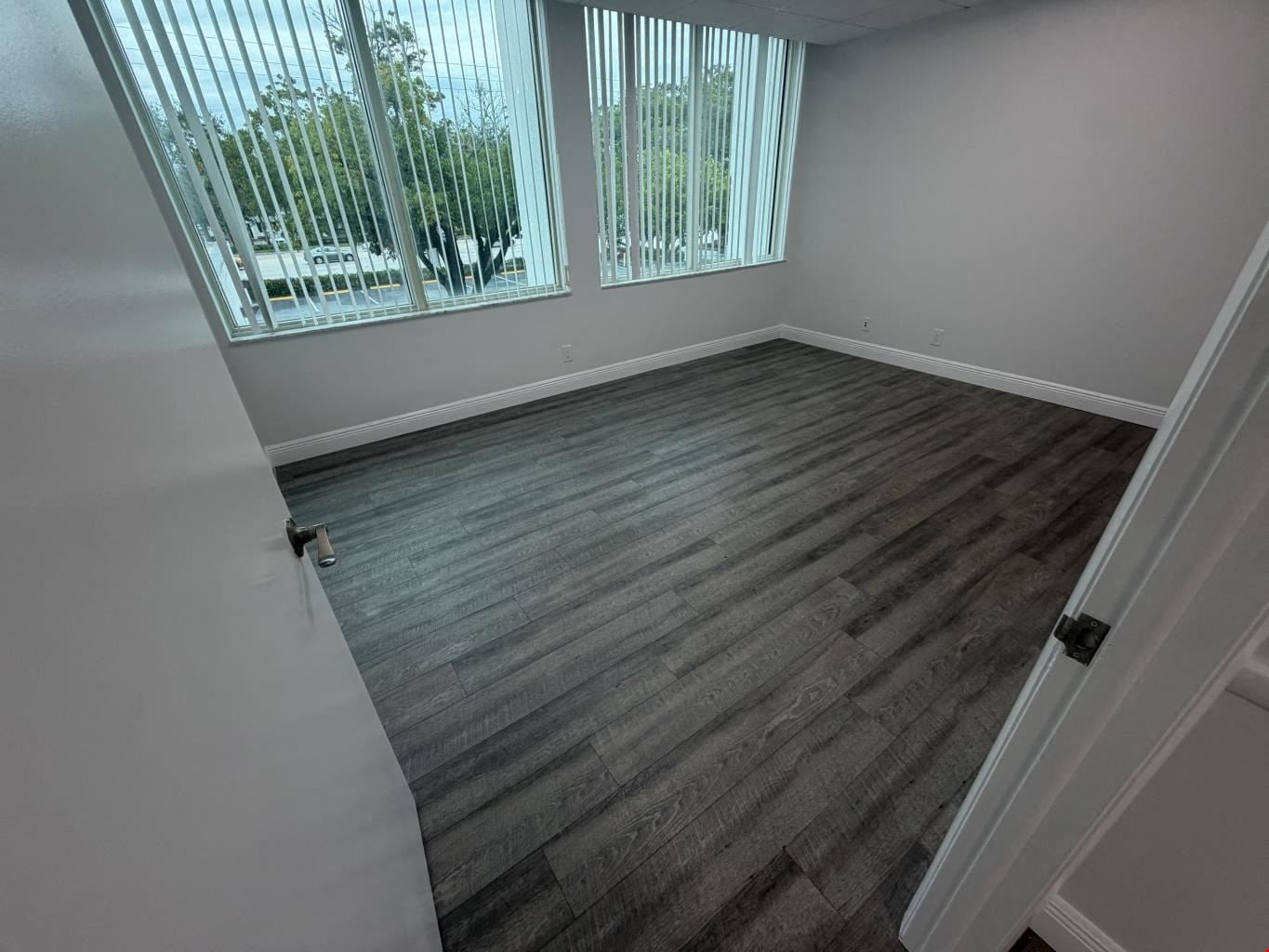 1743 SF Suite 203 D Professional and Medical Office Space