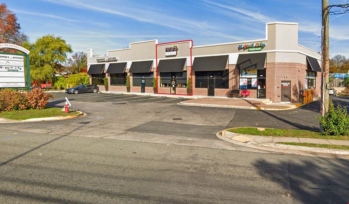 950 SF Retail Space across from Mt Vernon Plaza