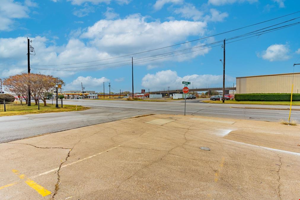 Retail for Lease in Terrell, TX