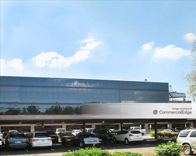 Crescent Corporate Center