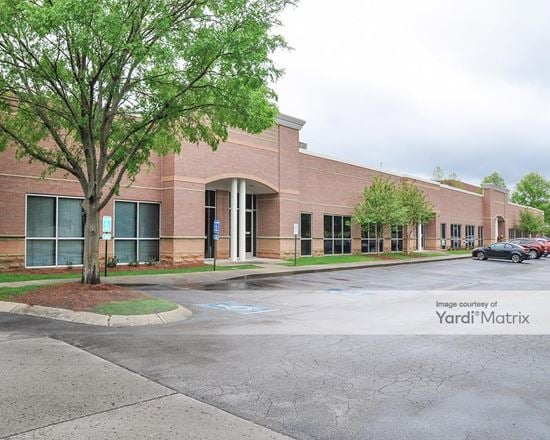 Preview of Office space for Rent at 811 Royal Pkwy