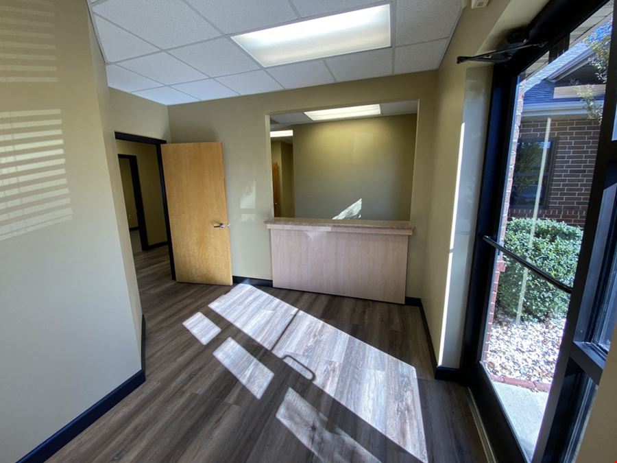 1,037' Class A Office For Lease near Republic & Campbell