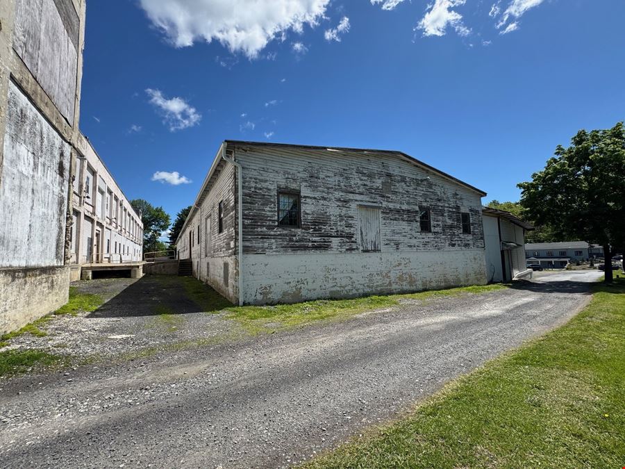 Bulk / Cold Storage / Artist - Maker Space