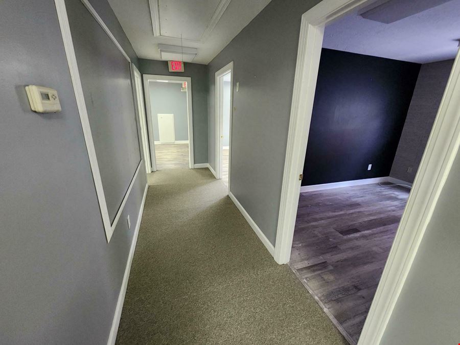 Suite 17B