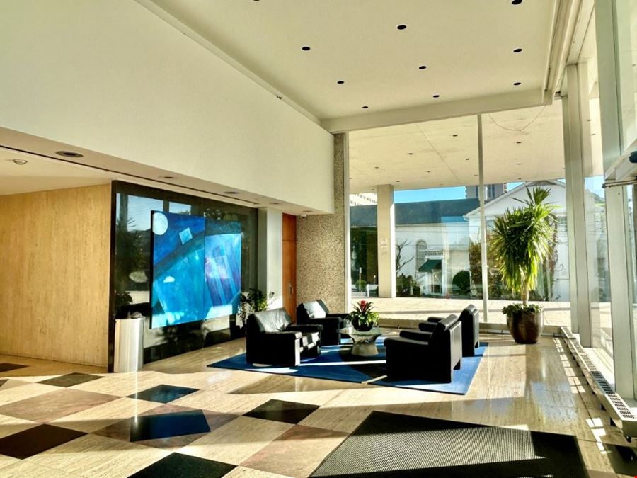 1350 S. Boulder Ave. W. - International Plaza - Office