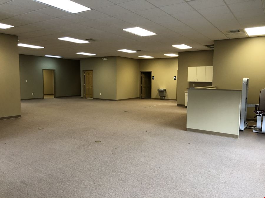 2807 Greystone Commercial Blvd Ste 32