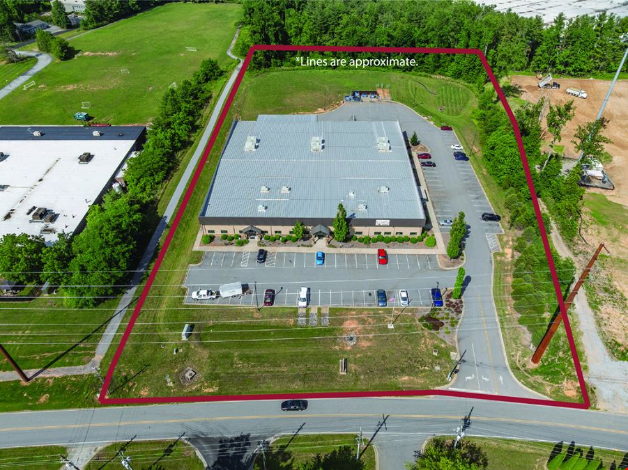 Industrial/Flex Facility in Arden Near Asheville Airport, I-26
