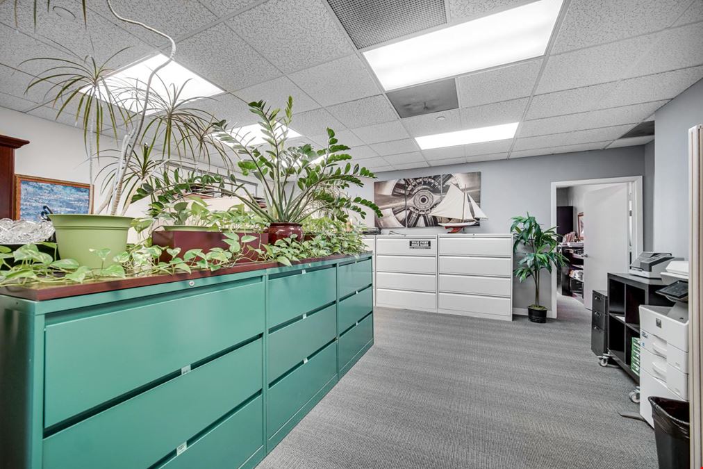 1S443 Summit Ave, Suite 205, Oakbrook Terrace, IL 60181