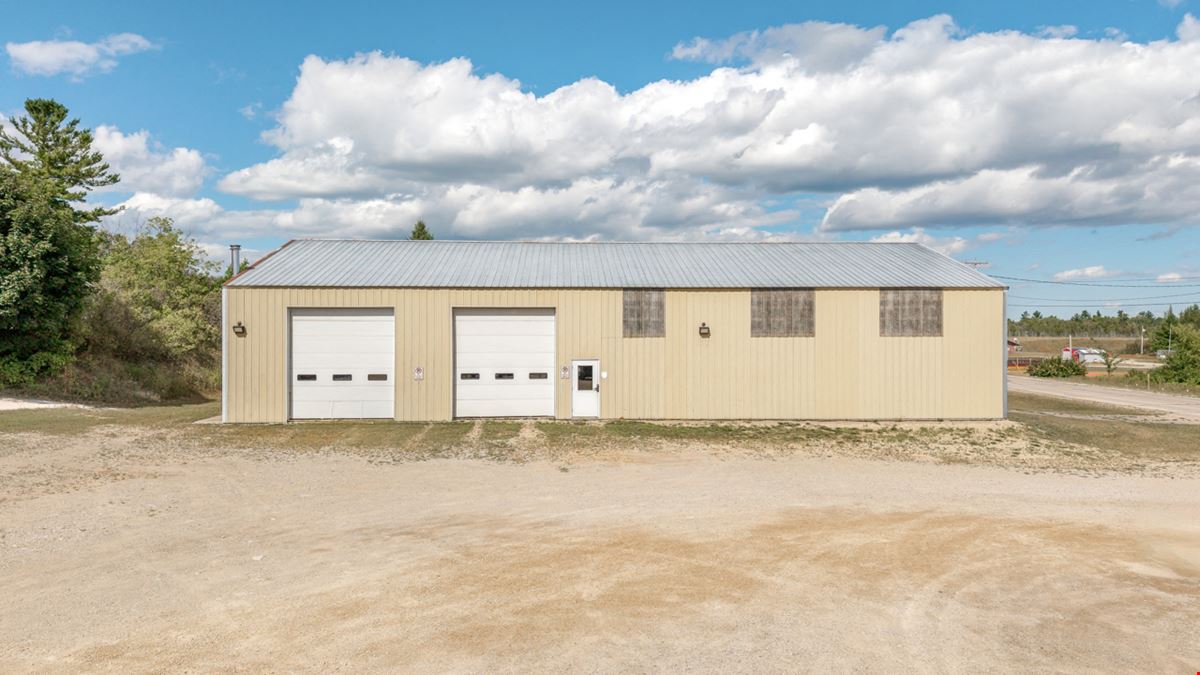 N16577 Main St