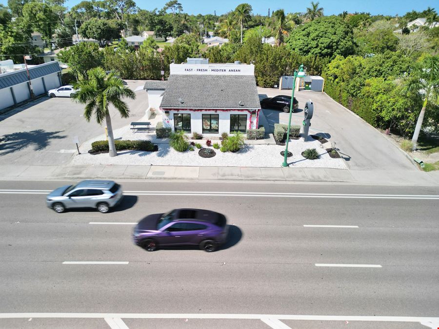Drive-Thru Restaurant | High Visibility US 41