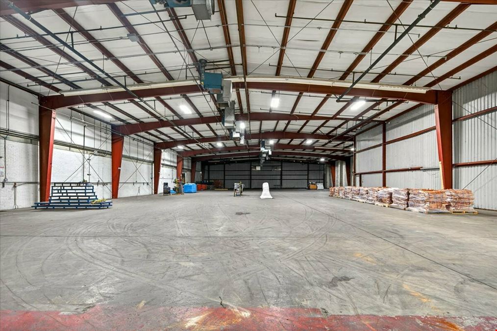 ±127,057 SF High Exposure Industrial Building on ±7.5 Acres