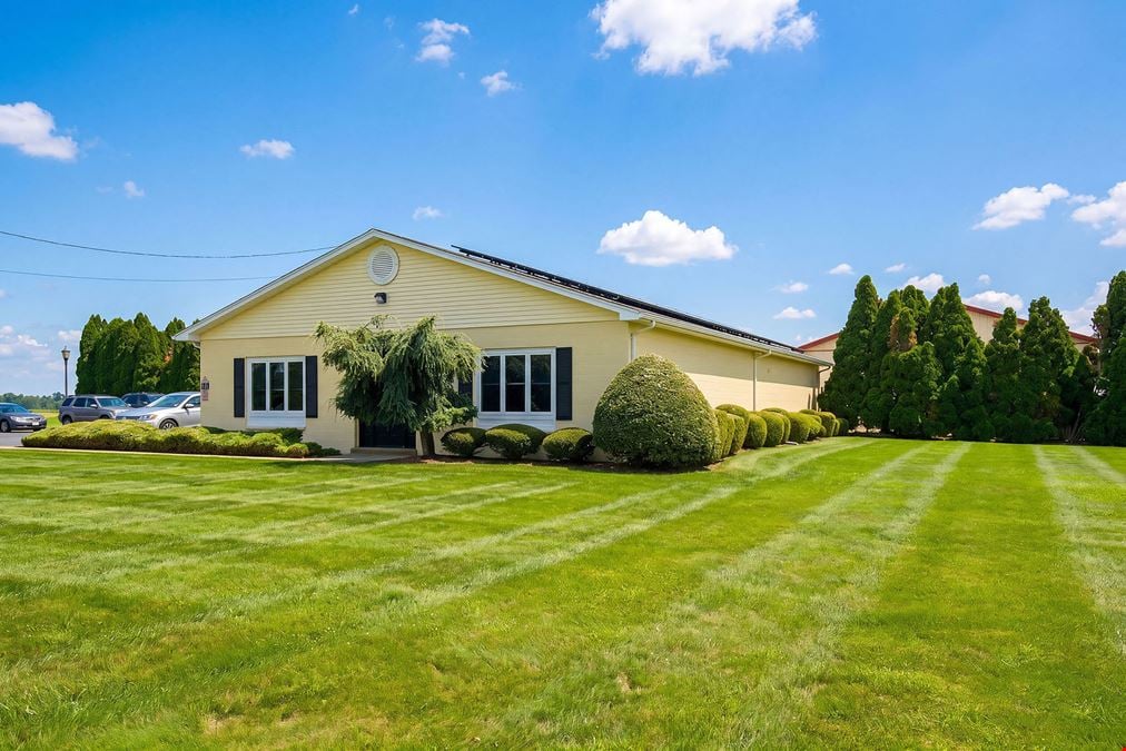 Commercial Building on ±2 Acres For Sale
