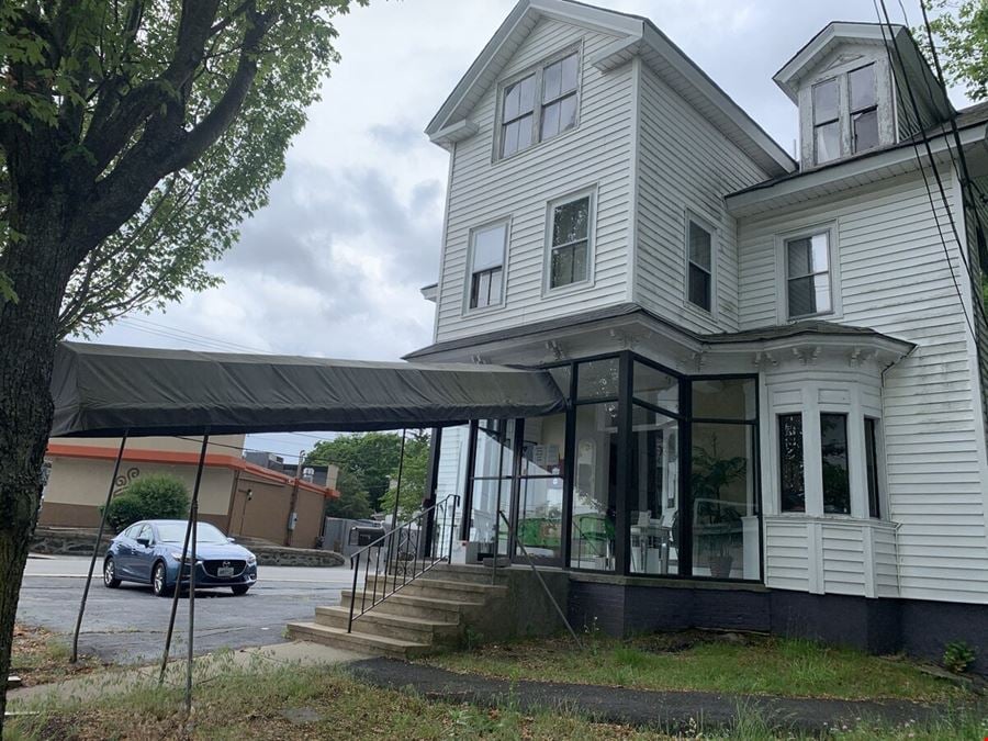 642 East Ave, Warwick, RI 02886