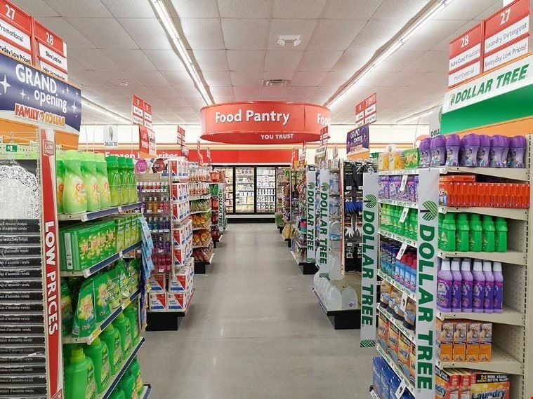 Family Dollar/Dollar Tree Combo Store