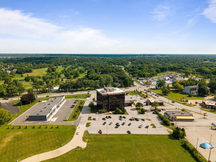 2550 Middle Road, Bettendorf Sale