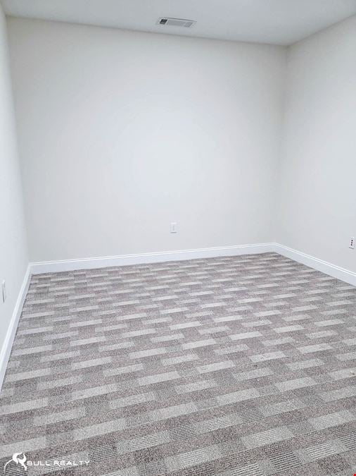Weatherstone Park Office Condo | ± 1,127 SF