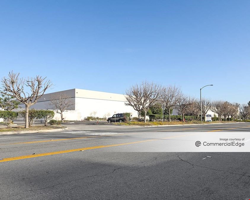 California Commerce Center - 601 South Dupont Avenue