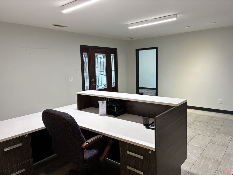 Prime S. College Rd. Office Suite