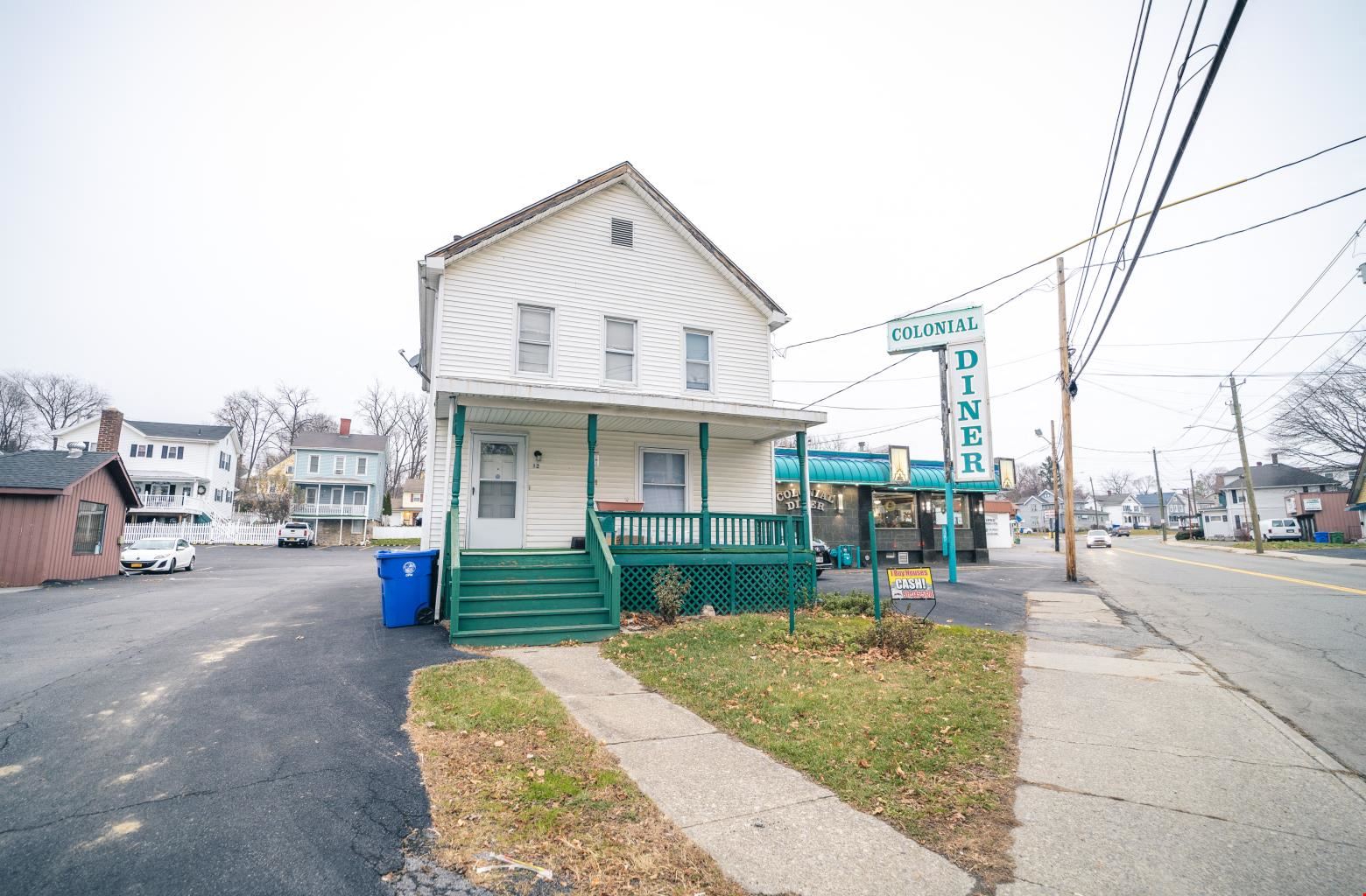 Colonial Diner Restaurant