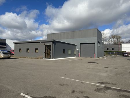 Preview of commercial space at 32408 W. Eight Mile Road
