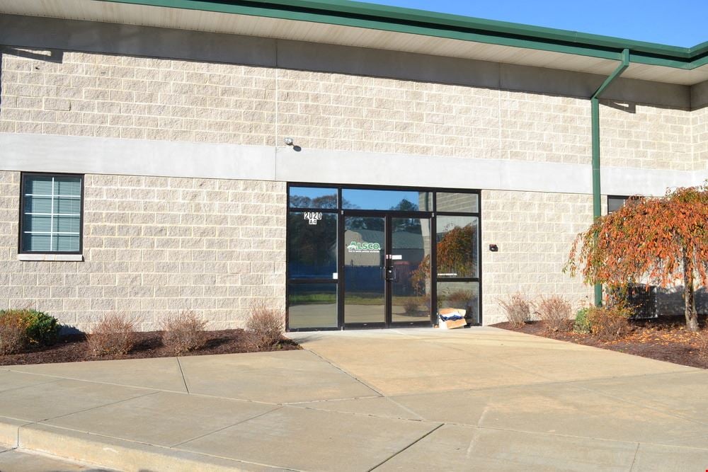 Professional Office/Warehouse for Lease