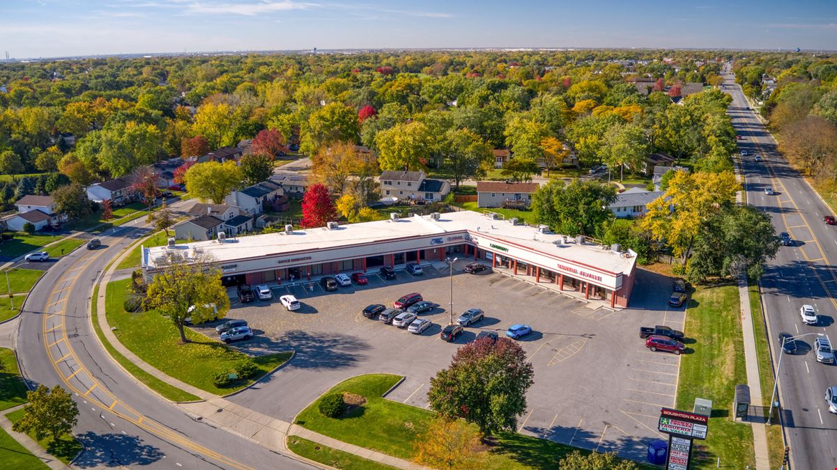 Boughton & Pinecrest Plaza
