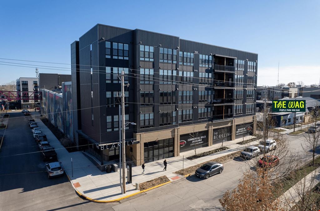 1352-1364 Norton Avenue