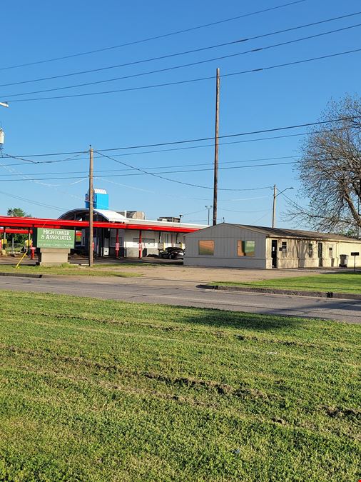 2614 SW Lee Blvd