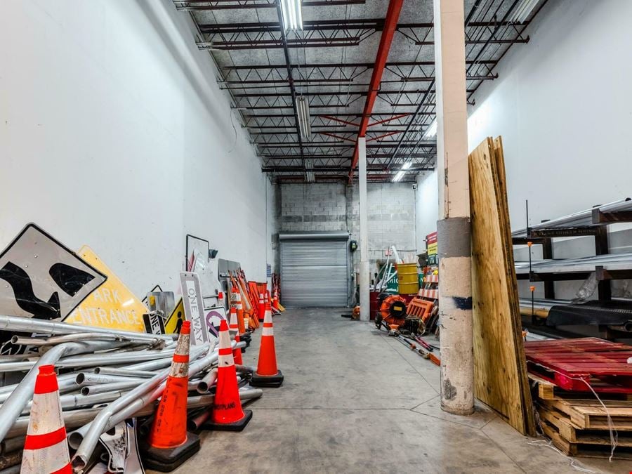 Warehouse with Office in Turnpike Industrial Park