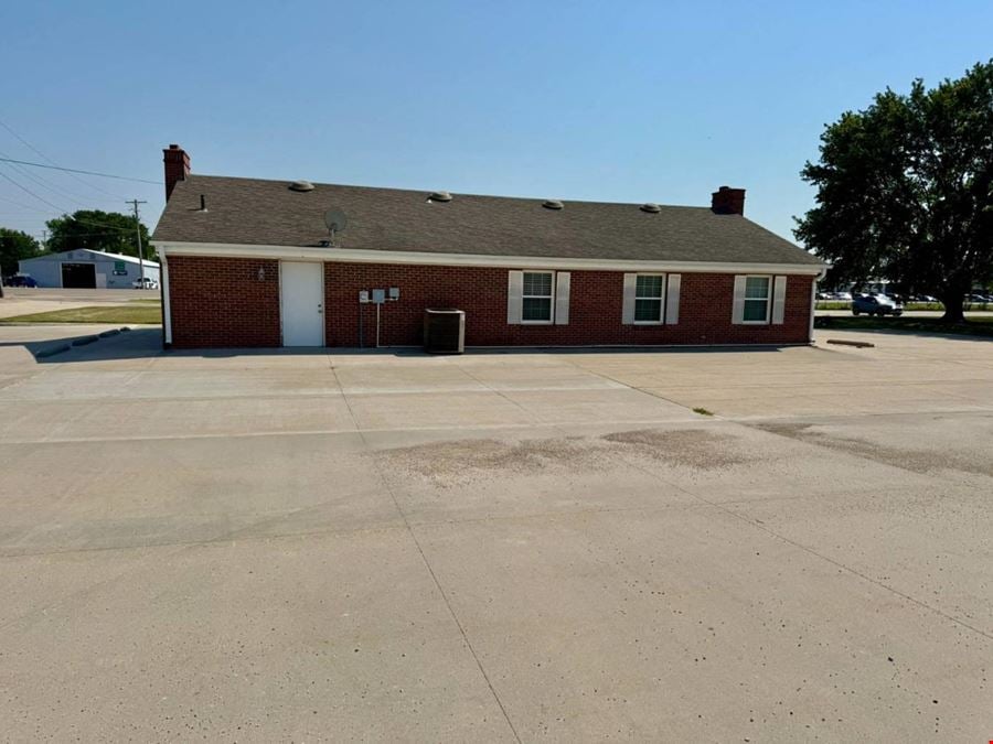 1515 E 6th