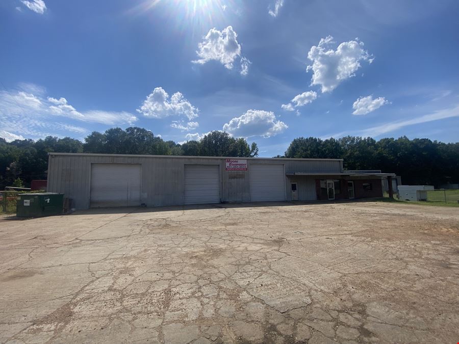 Carthage, MS Commercial Land & Flex Building