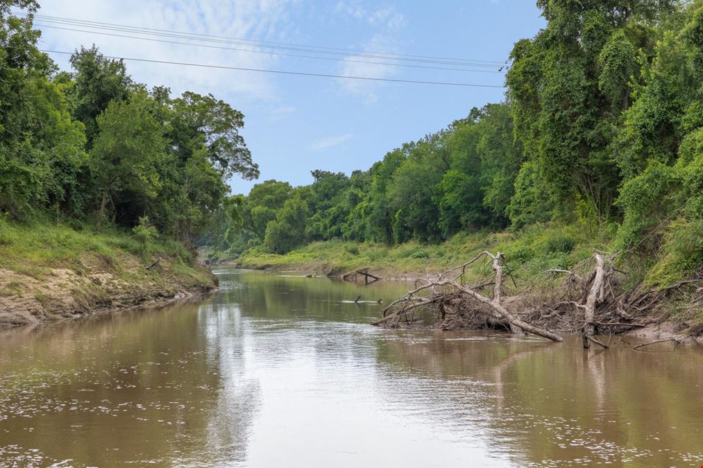 5.5 Acres Along Navasota River