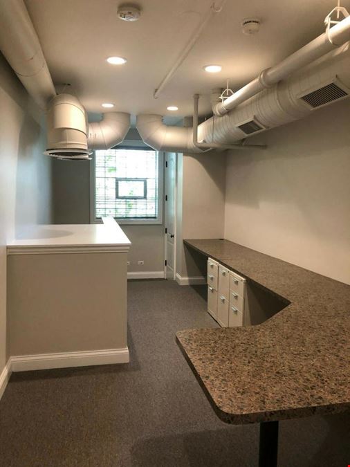 1725 N Burling Office Property For Sale