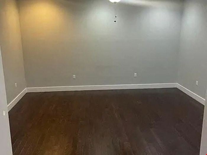 83 Beaver St