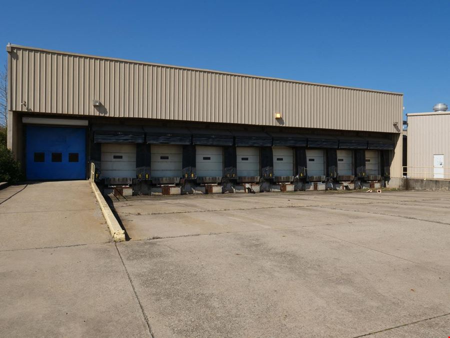 Manufacturing Facility - Airport Adjacent - ±378,700 Interior Sq/Ft