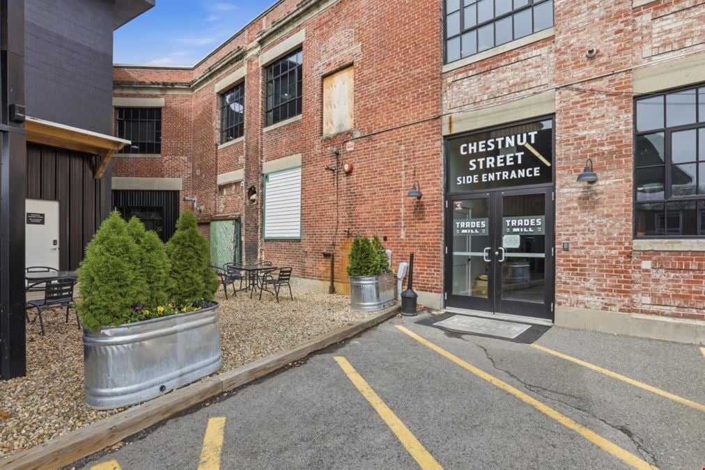 Sun-drenched 1,521sf Space for Lease in Amesbury, MA