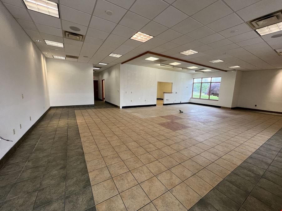 4880 Gratiot Rd